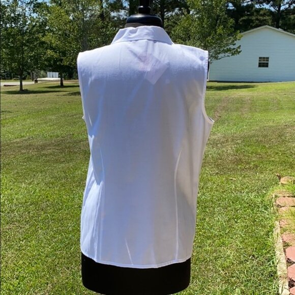 Dressbarn Women's White Sleeveless Button Up Shirt - Picture 5 of 5
